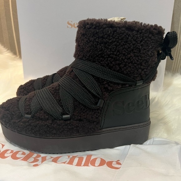 NIB CHARLEE See By Chloe Shearling Bootie - Picture 7 of 10
